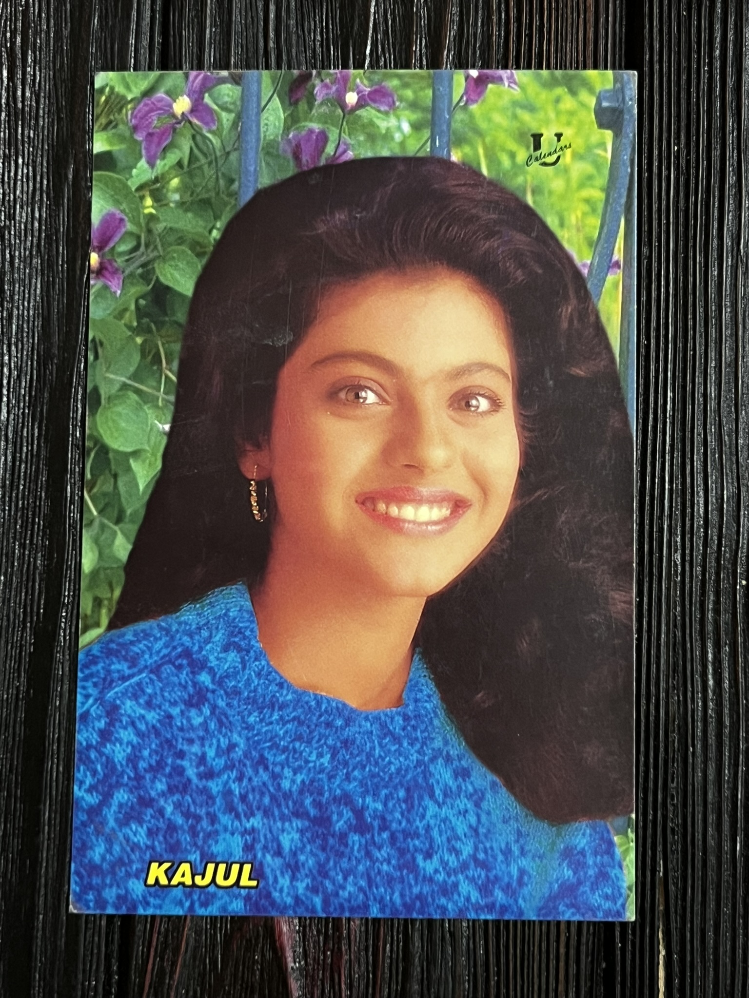 Kajol Devgn * Vintage Bollywood Postcard * (UC) (WN)