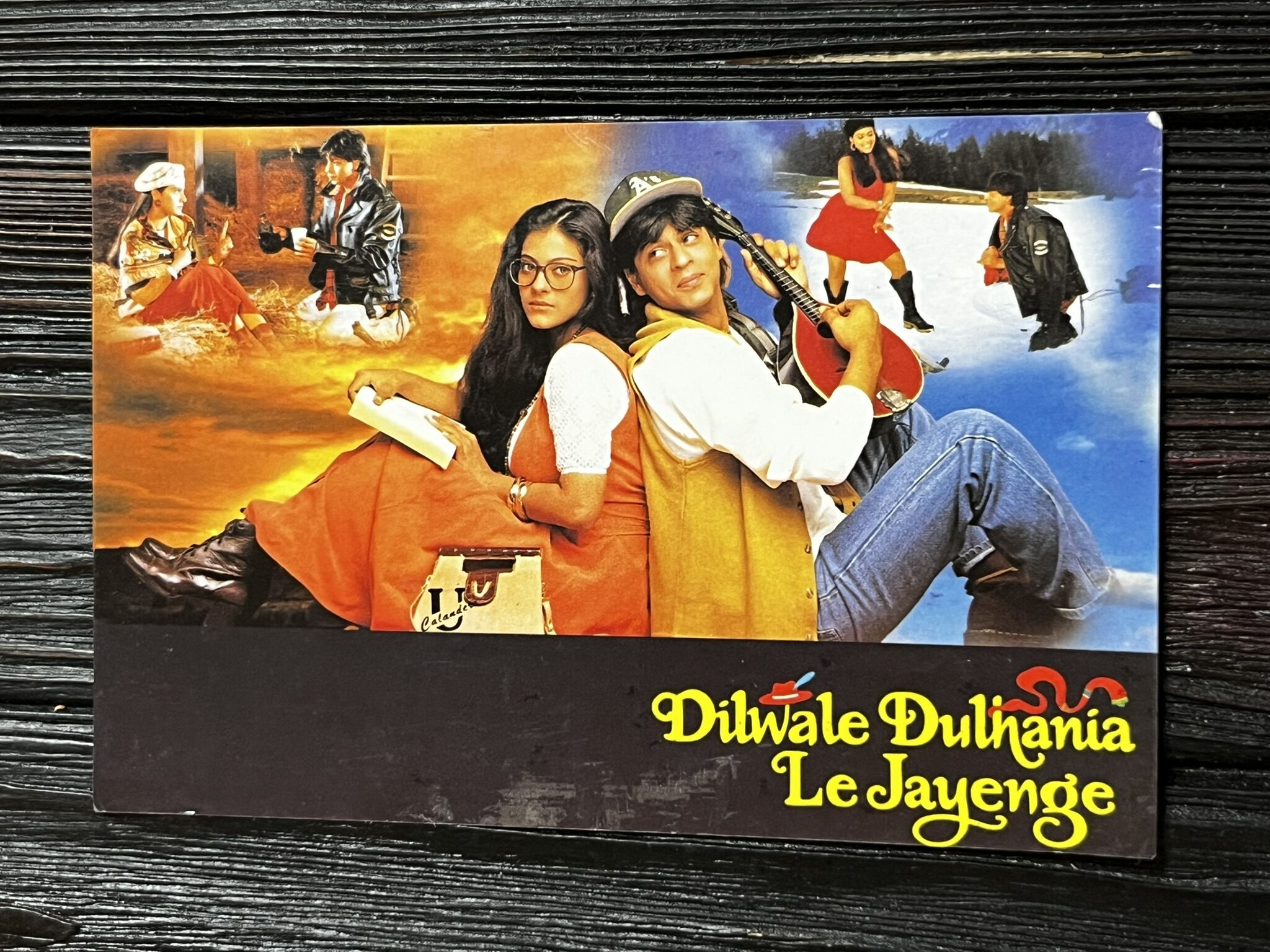 Kajol Devgn Shah Rukh Khan * Vintage Bollywood Postcard * (UC) (WN)