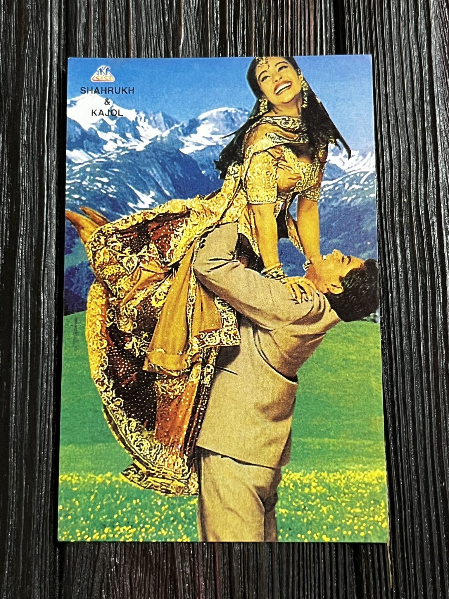 Kajol Devgn Shah Rukh Khan * Vintage Bollywood Postcard * (Nayab) (WN)