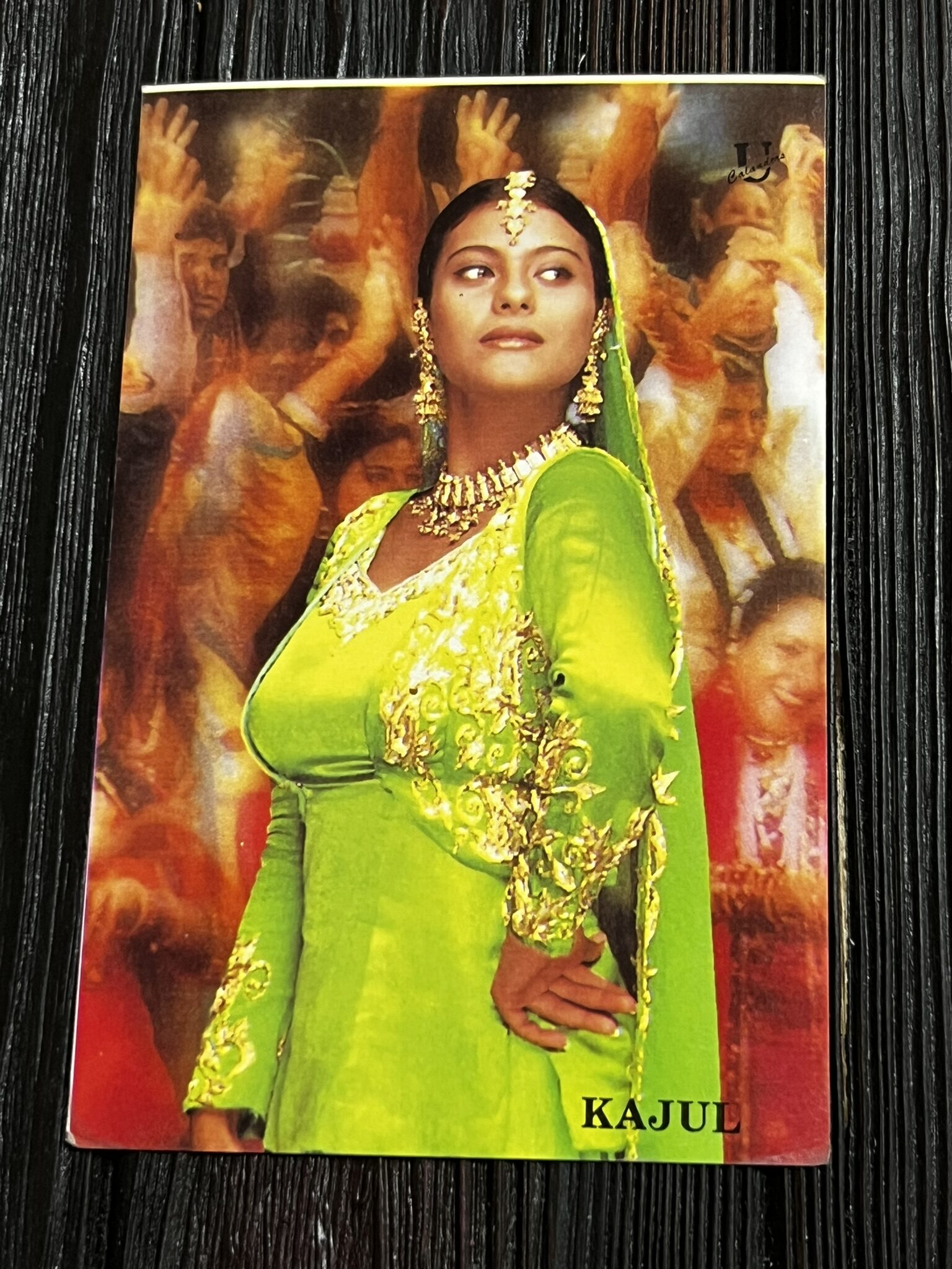 Kajol Devgn * Vintage Bollywood Postcard * (UC) (WN)