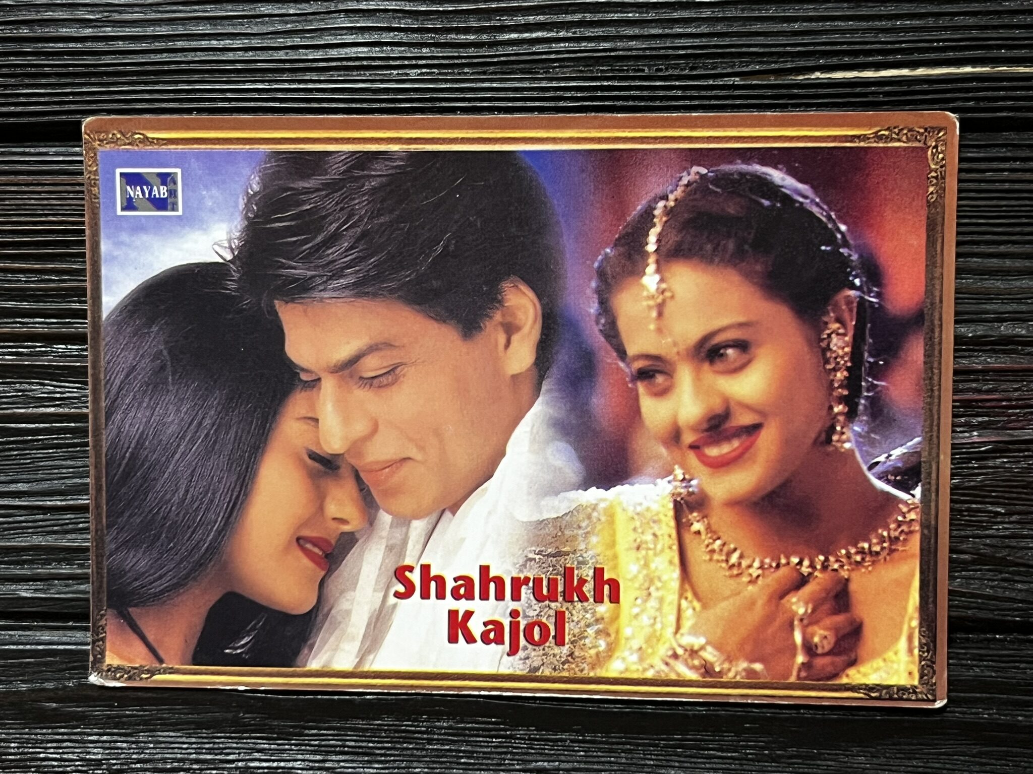 Kajol Devgn Shah Rukh Khan * Vintage Bollywood Postcard * (Nayab) (WN)