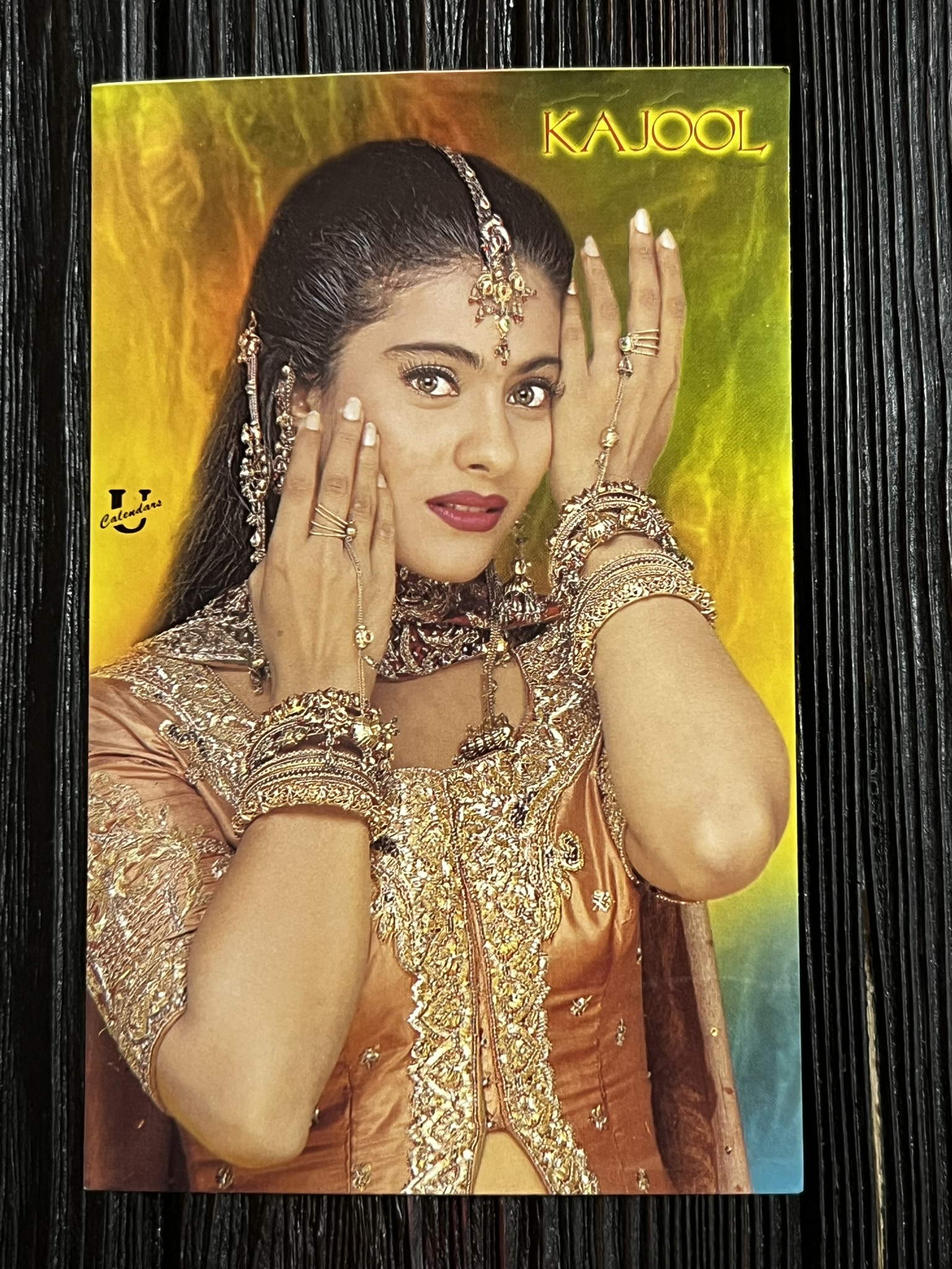 Kajol Devgn * Vintage Bollywood Postcard * (UC) (WN)