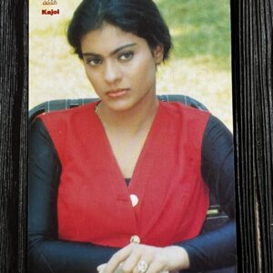 Kajol Devgn * Vintage Bollywood Postcard * (Nayab) (WN)