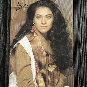 Kajol Devgn * Vintage Bollywood Postcard * (UC) (WN)