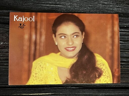 Kajol Devgn * Vintage Bollywood Postcard * (UC) (WN)