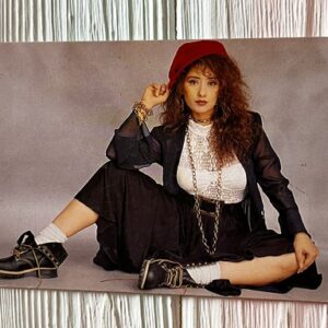 Manisha Koirala * Vintage Bollywood Postcard * (BAP) (2935)