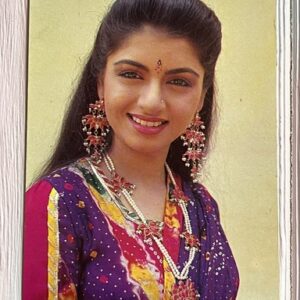 Bhagyashree Patwardhan * Vintage Bollywood Postcard * (BAP) (PC-1955)