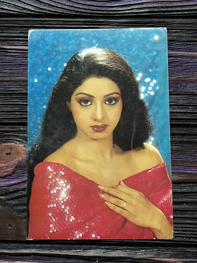 Sridevi * Vintage Bollywood Postcard * (Venus) (F57)