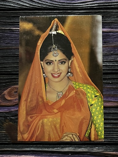 Sridevi * Vintage Bollywood Postcard * (Venus) (F 682)