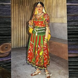 Sridevi * Vintage Bollywood Postcard * (RS) (PC 1405)