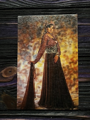 Sridevi * Vintage Bollywood Postcard * (BAP) (2158)
