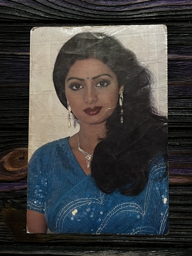 Sridevi * Vintage Bollywood Postcard * (BAP) (728)