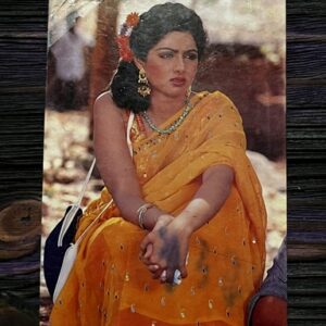 Sridevi * Vintage Bollywood Postcard * (BAP) (560)