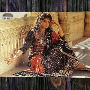 Sridevi * Vintage Bollywood Postcard * (DAWN) (WN)
