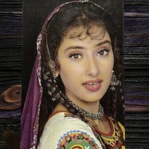Manisha Koirala * Vintage Bollywood Postcard * (Ruby) (1545)
