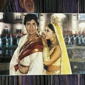 Manisha Koirala Amitabh Bachchan * Vintage Bollywood Postcard * (VPP) (4436)