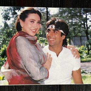 Karishma Kapoor Akshay Kumar * Vintage Bollywood Postcard * (jAIN) (7641)
