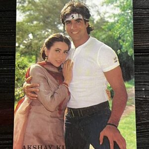 Karishma Kapoor Akshay Kumar * Vintage Bollywood Postcard * (UC) (WN)