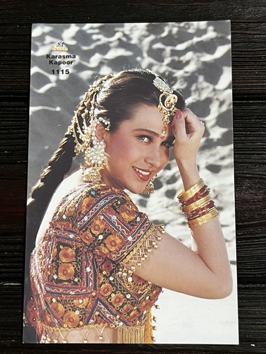 Karishma Kapoor * Vintage Bollywood Postcard * (NAA) (1115)