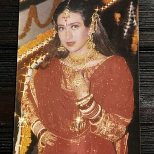 Karishma Kapoor * Vintage Bollywood Postcard * (RC) (318)