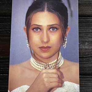 Karishma Kapoor * Vintage Bollywood Postcard * (Brijbasi) (4045)