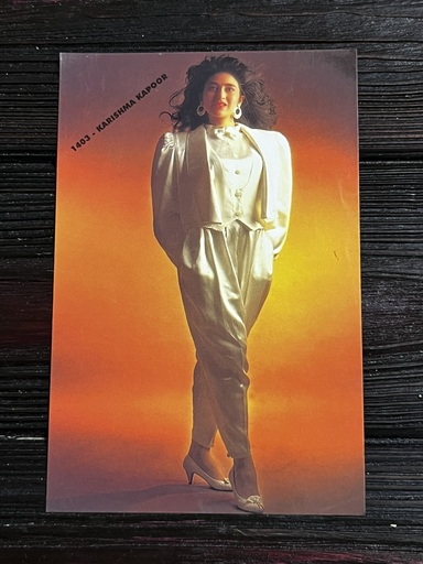 Karishma Kapoor * Vintage Bollywood Postcard * (RC) (1403)