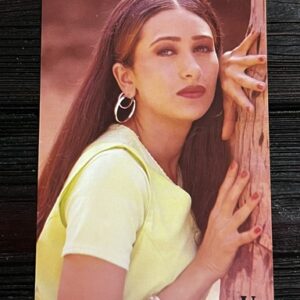 Karishma Kapoor * Vintage Bollywood Postcard * (UC) (WN)