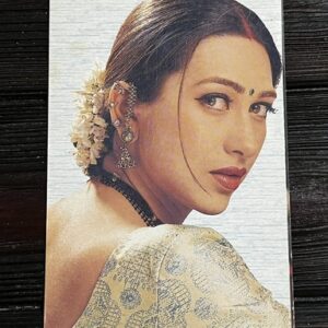 Karishma Kapoor * Vintage Bollywood Postcard * (NCC) (WN)