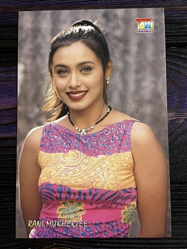 Rani Mukerji * Vintage Bollywood Postcard * (Toni) (WN)