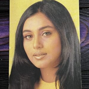 Rani Mukerji * Vintage Bollywood Postcard * (NCC) (WN)