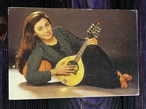 Rani Mukerji * Vintage Bollywood Postcard * (Jain) (WN)