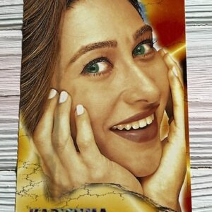 Karishma Kapoor * Vintage Bollywood Postcard * (UC) (WN)