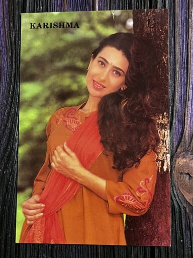 Karishma Kapoor * Vintage Bollywood Postcard * (UC) (WN)
