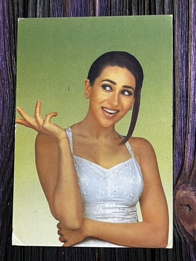 Karishma Kapoor * Vintage Bollywood Postcard * (Jain) (WN)