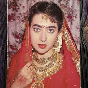 Karishma Kapoor * Vintage Bollywood Postcard * (BAP) (2279)