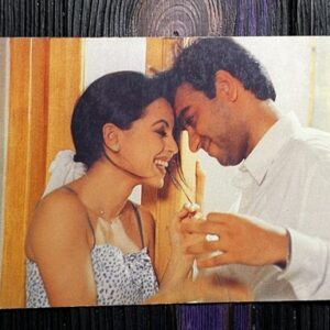 Mahima Chaudhry Ajay Debgn * Vintage Bollywood Postcard * (Jain) (WN)