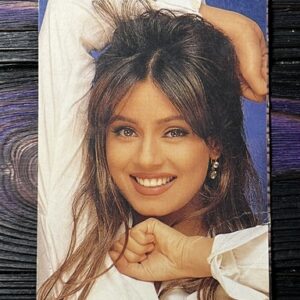 Mahima Chaudhry * Vintage Bollywood Postcard * (Brijbasi) (4195)