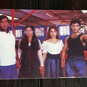 Kajol Ajay Devgn Juhi Chawla Aamir Khan * Rare Bollywood Postcard * (Paradis) (WN)