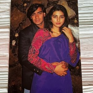 Tabu Tabassum Hashmi Ajay Devgn * Vintage Bollywood Postcard * (RC) (2439)