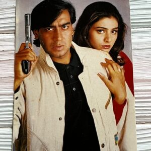 Tabu Tabassum Hashmi Ajay Devgn * Vintage Bollywood Postcard * (Jain) (6830)