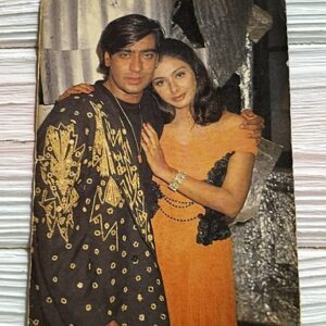 Tabu Tabassum Hashmi Ajay Devgn * Vintage Bollywood Postcard * (Jain) (6338)