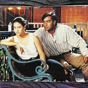 Kajol Devgn Ajay Devgn* Vintage Bollywood Postcard * (jAIN) (11009)