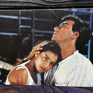 Kajol Devgn Ajay Devgn* Vintage Bollywood Postcard * 1 TYPE (JAIN) (11037)