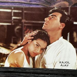 Kajol Devgn Ajay Devgn* Vintage Bollywood Postcard * 2 TYPE (UC) (WN)