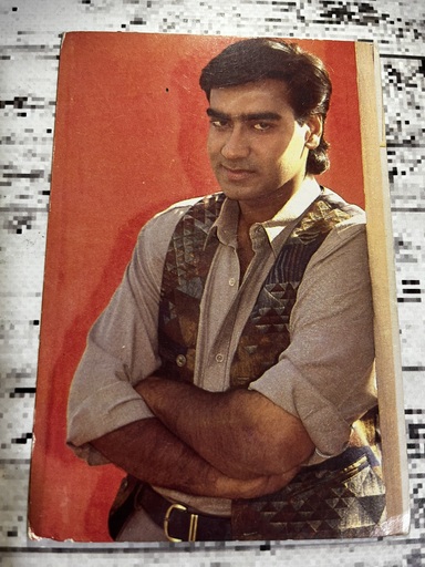 Ajay Devgn* Vintage Bollywood Postcard * (Paradis) (WN)