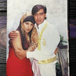 Tabu Tabassum Hashmi Ajay Devgn * Vintage Bollywood Postcard * (NAA) (WN)