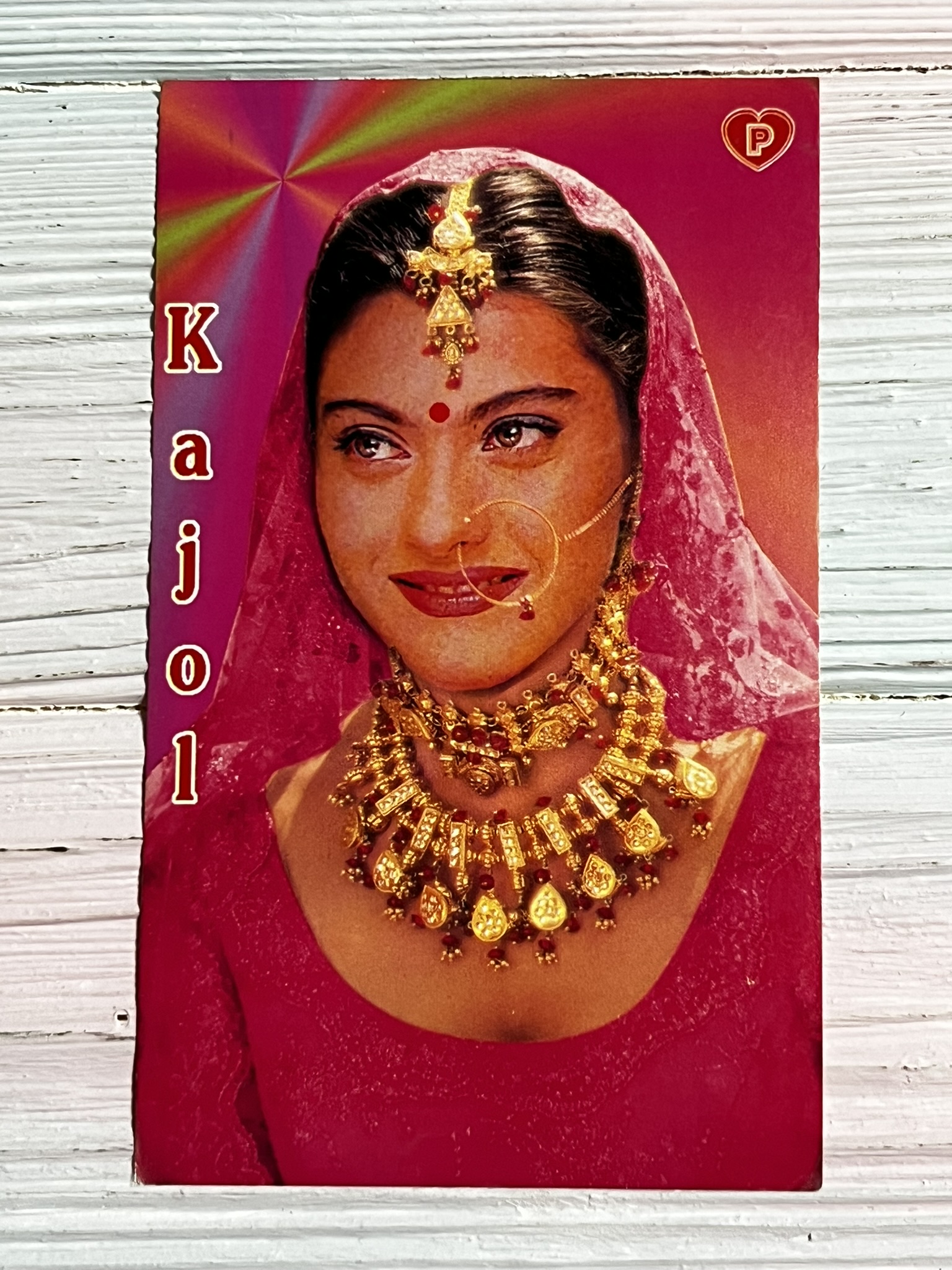 Kajol Devgn * Vintage Bollywood Postcard * (PP) (WN)