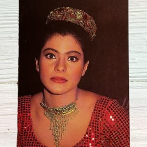 Kajol Devgn * Vintage Bollywood Postcard * (UC) (WN)