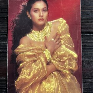 Kajol Devgn * Vintage Bollywood Postcard * (PS 2928)