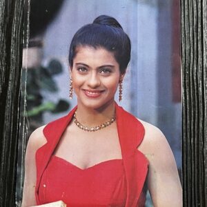 Kajol Devgn * Vintage Bollywood Postcard * (BAP) (2850)